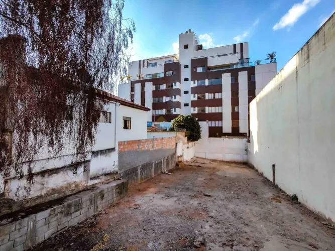 Lote para aluguel, Centro - Divinópolis/MG