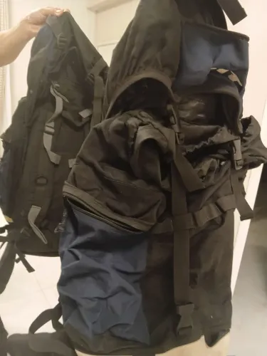 Mochila de Camping 75L em ótimo estado!!!