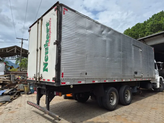 Bau truck 8.5 mts