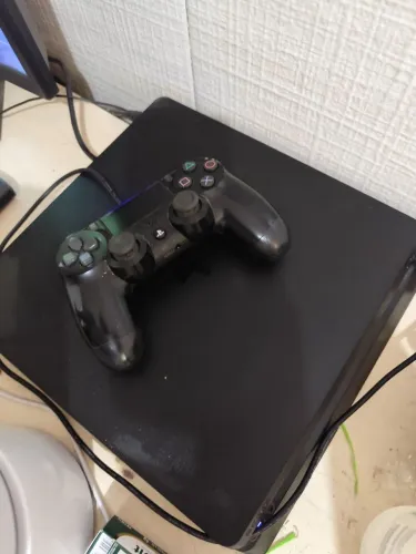 Ps4 em ótimo estado, único dono