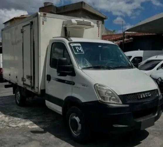 Iveco Daily Chassi 35s14 3.0 16V Diesel Mec. (e5) 2014