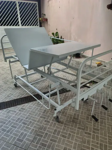 Cama hospitalar manual faz todos movimentos entrego