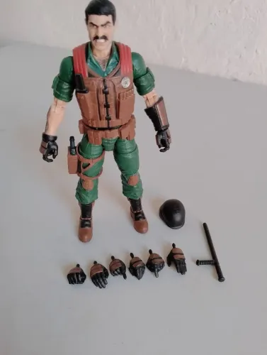 GI Joe Classified Mutt tamanho 15 cm Hasbro