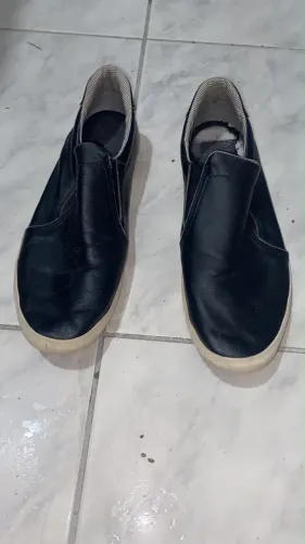 Vendo 2 pares de tênis conservados