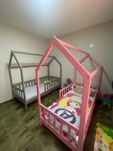 2 camas de solteiro tipo casinha