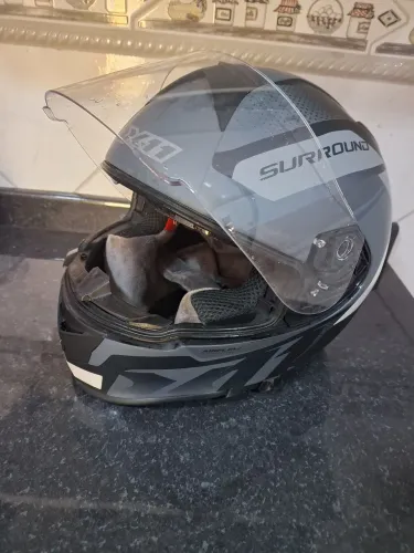 Capacete X11 Revo Pro Surround com viseira interna
