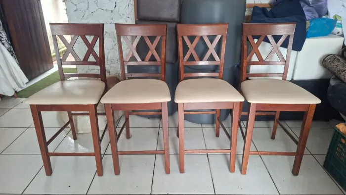 Cadeiras pra bancada, altas