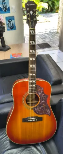 Violão Epiphone <br>Model Hummingbird PRO/FC<br><br>GUARANTEED