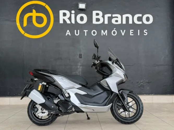 ADV 160