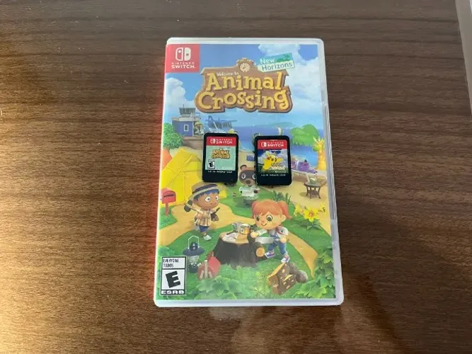 Animal Crossing: New Horizons + Pokémon: Let's Go, Pikachu! - Perfeito Estado