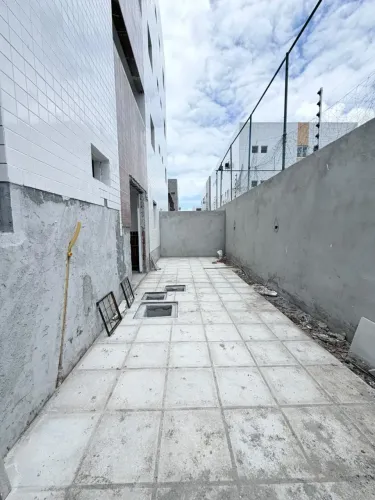 Térreo com quintal na principal do novo Geisel .