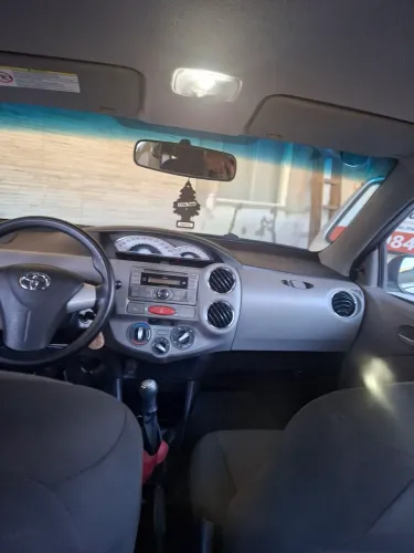 Toyota Etios XLS Sedan 1.5 Flex 16V 4P Mec. 2013