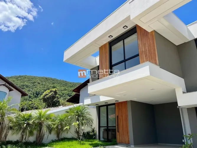Casa à Venda em Santo Antônio de Lisboa, Florianópolis - SC