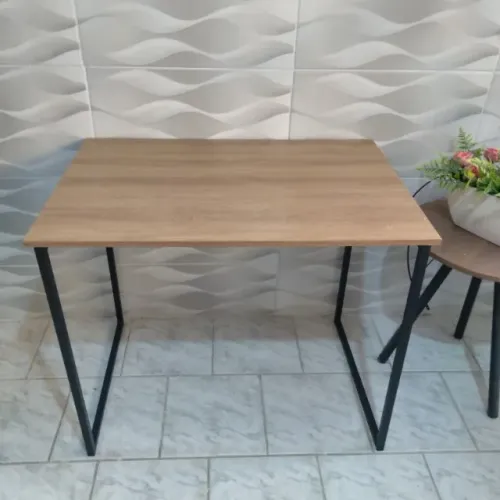 Mesa de escritório | Bom estado
