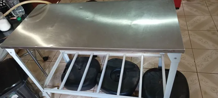 Mesa de inox 1.20cm