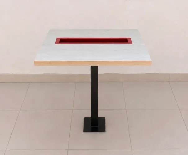 MESA PARA RESTAURANTE - PORTA COPOS ( CANALETA ÚNICA )  60cm X 60cm 