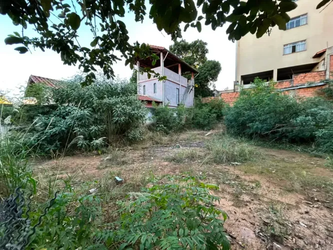 Lote à venda no bairro Caiçara