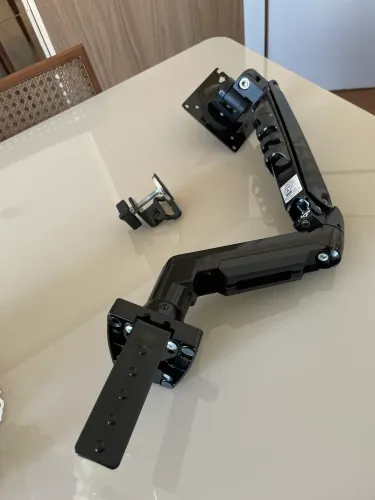 Suporte de monitor articulado