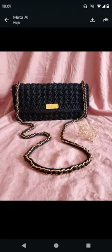 Bolsa de luxo em crochê