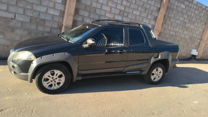 Fiat Strada Adventure1.8/ 1.8 Locker Flex CD 2012