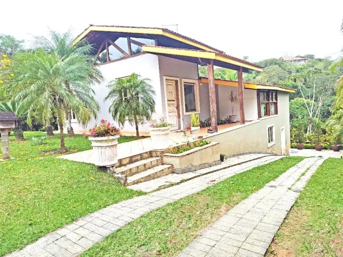 Casa em condomínio 3 quartos (1suíte), 4 vagas - Fazenda da Ilha - Embú Guaçú