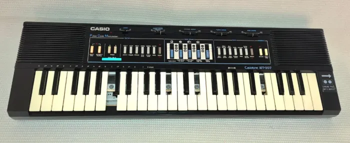 Teclado Casiotone MT 207 - faltando teclas (SP)