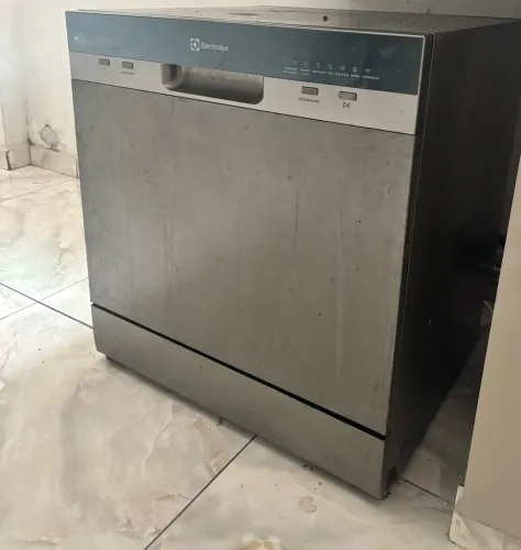 Lava-louça Electrolux