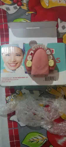 Manequim de odontopediatria.