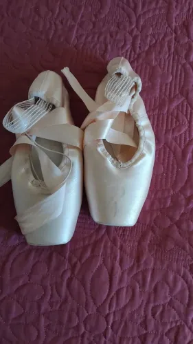 Sapatilha de Ponta Só Dança Tosh com Ponteira