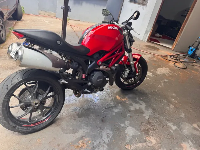 Ducati MONSTER 796
