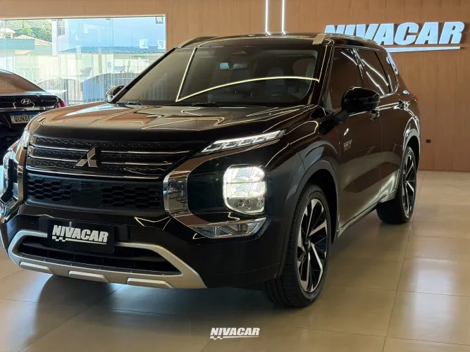 Mitsubishi Outlander HPE-S 2.4 4X4 AUT (híbrido) 2026