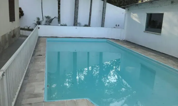 Casa Comercial à venda em Três Montanhas - Osasco