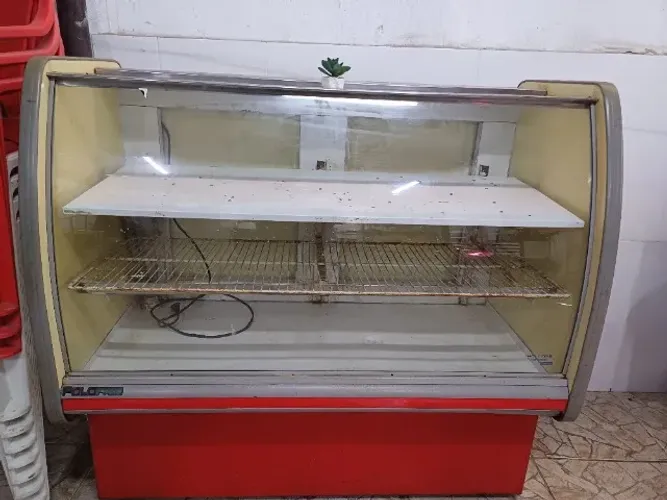 Balcão expositor gelado