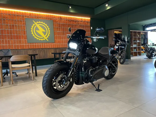FAT BOB FXFB PRETA 2019/2019