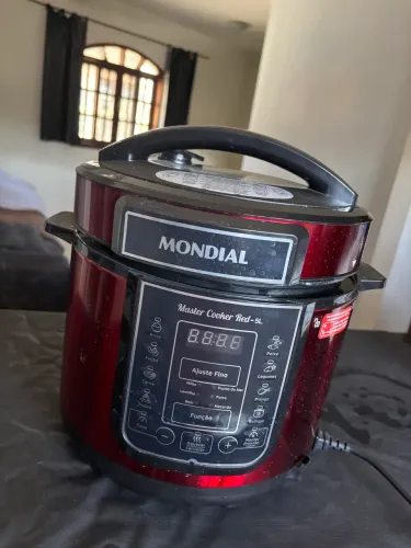 Panela de Pressão Elétrica 6L Mondial PE60 Vermelha 127V