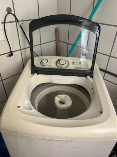 Máquina de lavar cônsul 9kgs