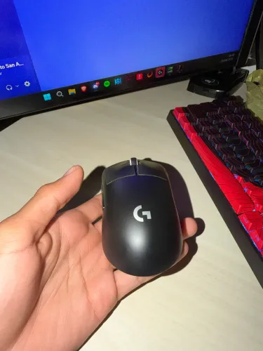 Mouse Logitech g pro superlight 
