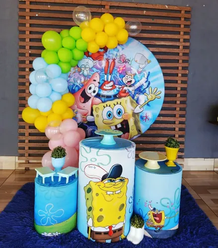 Aluguel de kit decoração 100 sem balões *