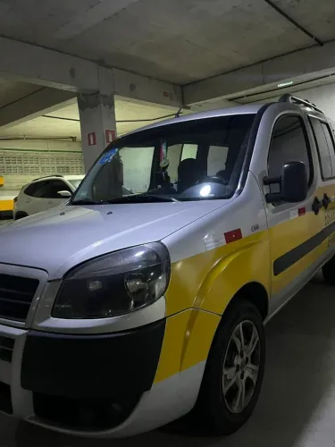 Fiat Doblo Essence 1.8 Flex 16V 5P 2021