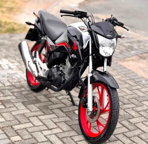 Titan CG 160 2023 disponível