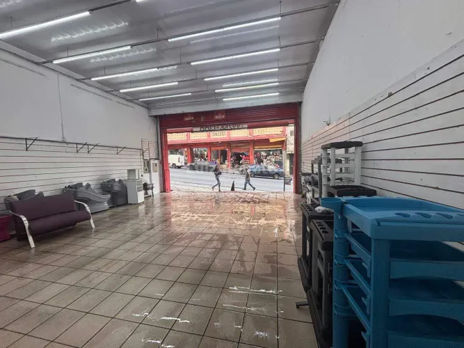 Loja para locação com 230 m² de área no Centro de Belo Horizonte