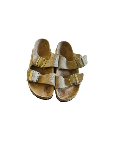 Birkenstock Arizona em camurça