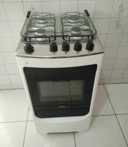 Vendo fogão semi novo