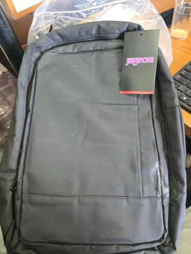 Mochila faixa impermeável notebook 18 litros de marca Jiesopote com defeito Lateral