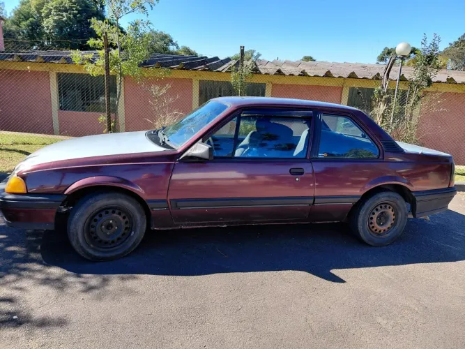 Chevrolet Monza GL 1.8 Efi/ SL/ L/ 650/barc. 2e4p (álcool) 1994