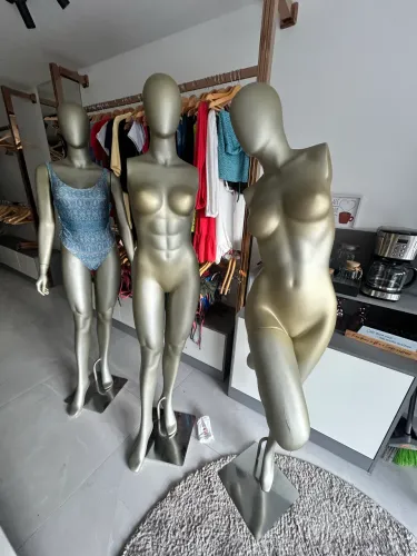 Manequins feminino modernos dourado ótima.