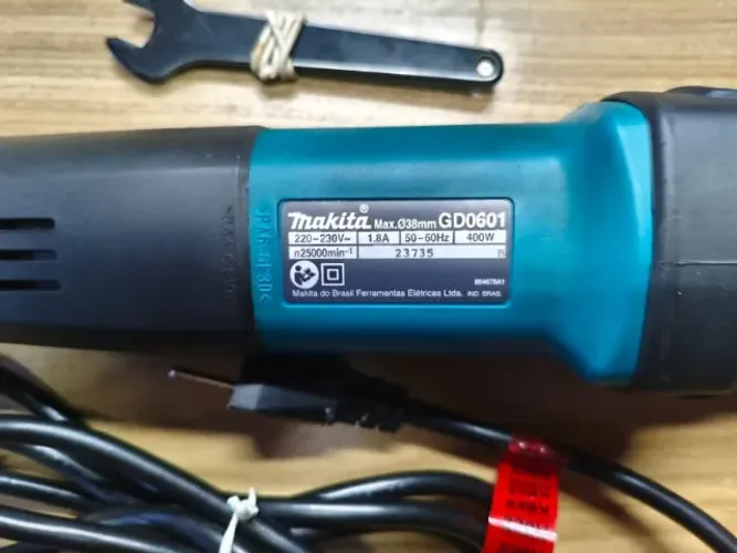 Micro retífica Makita GD0601 400W - NOVO - ACEITO PROPOSTAS.