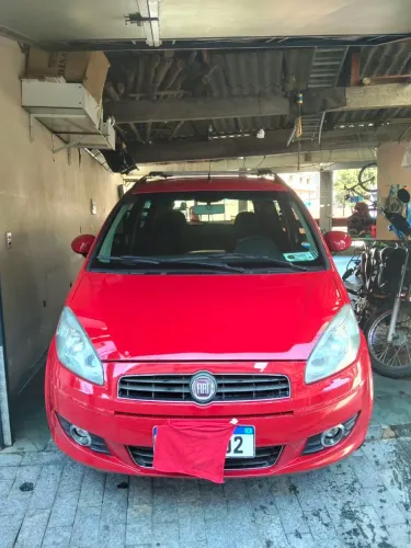 Fiat Idea Attractive 1.4 Fire Flex 8V 5P 2012