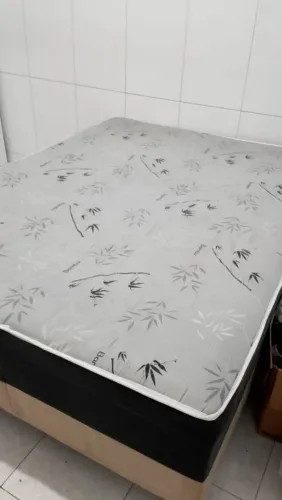 Vende um cama de casal 
