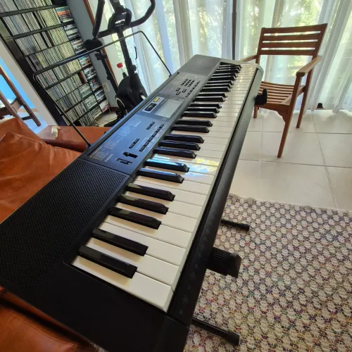 Teclado casio CTK 2400 + Suporte e capa